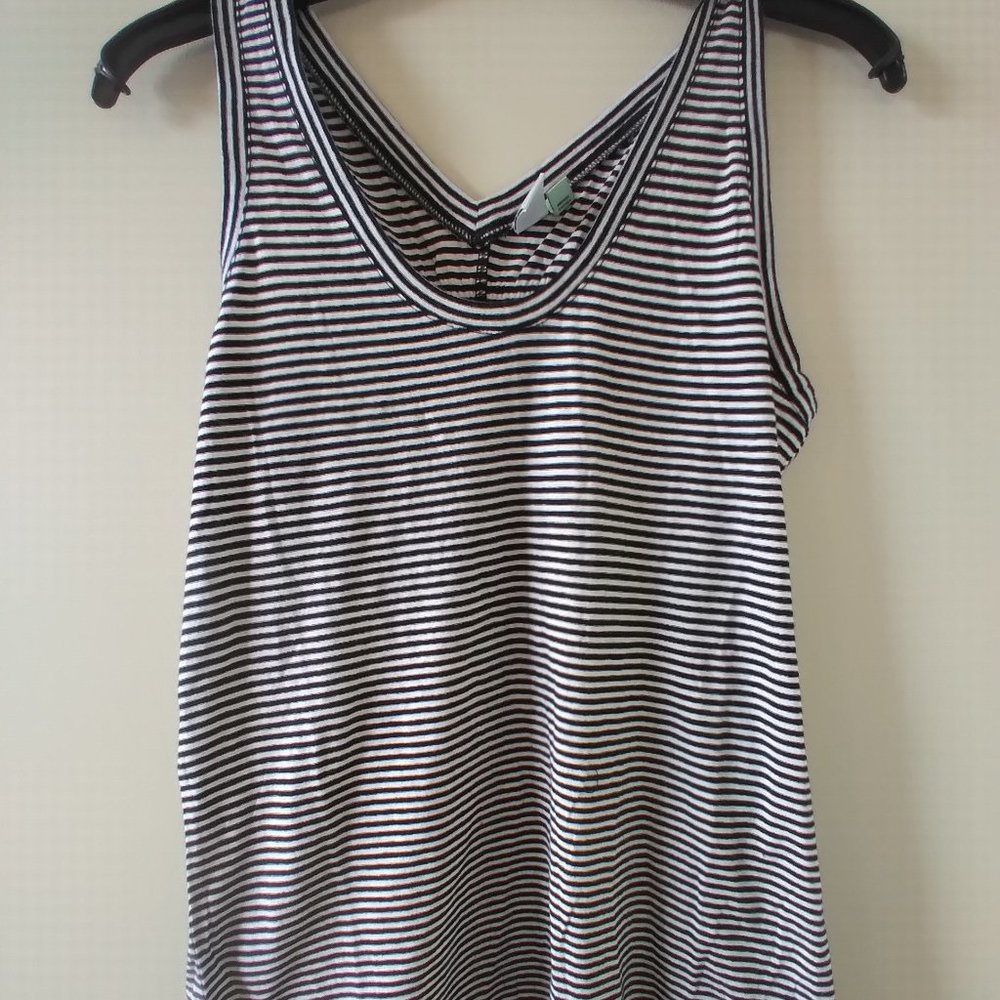 Sunsina Ruched Back, horizontal striped Tank Top NWOT